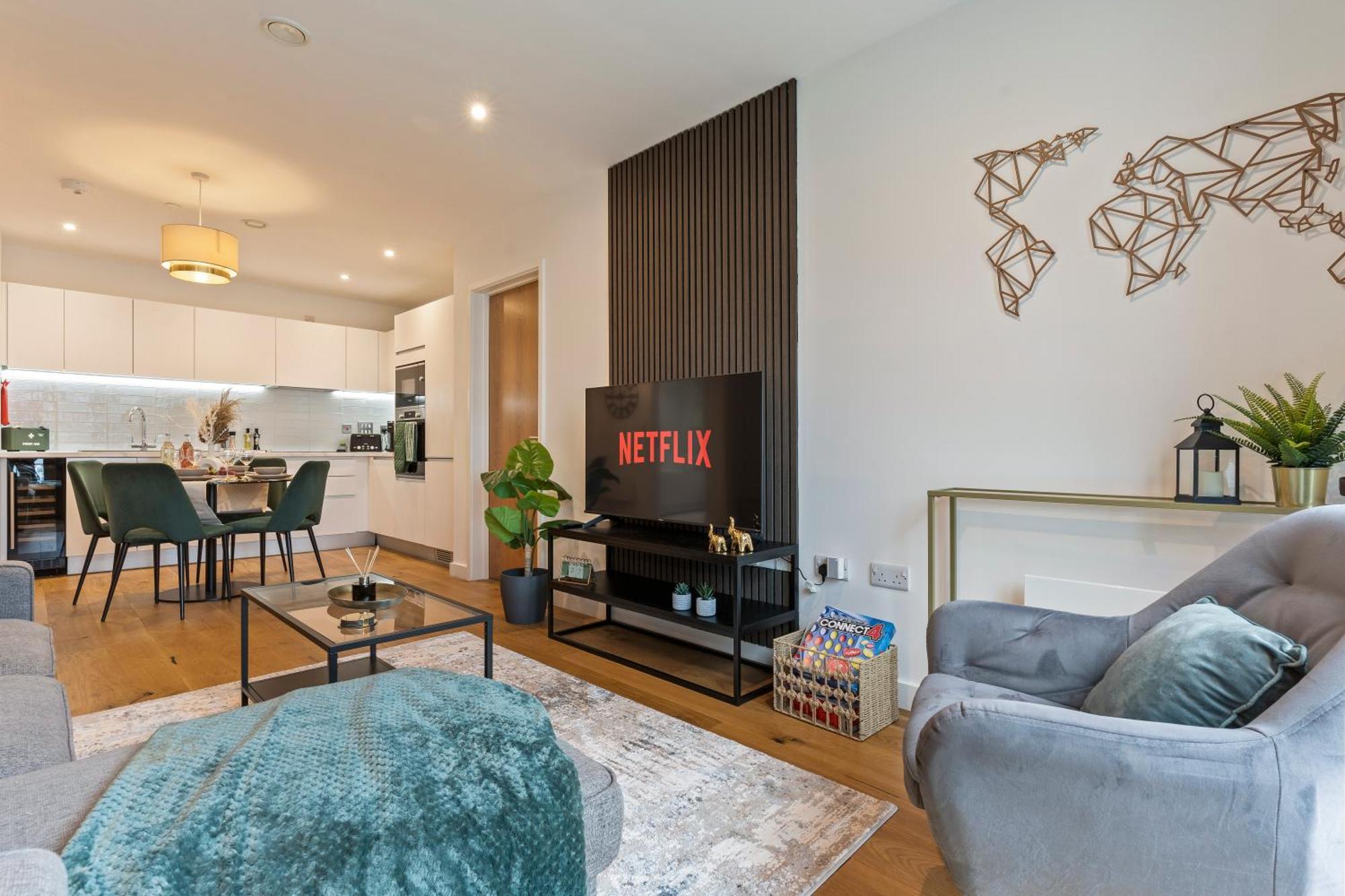 ברמינגהאם Shanti Suite - 2Bed 2Bath City Centre - Wifi - Netflix- Parking- Modern- Perfect For Family, Contractors, Leisure, Business By Shanti Nights מראה חיצוני תמונה